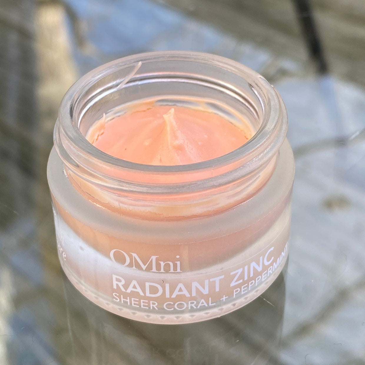 OMni Radiant Zinc 8g - Sheer Coral + Peppermint - Naturally Fabulous